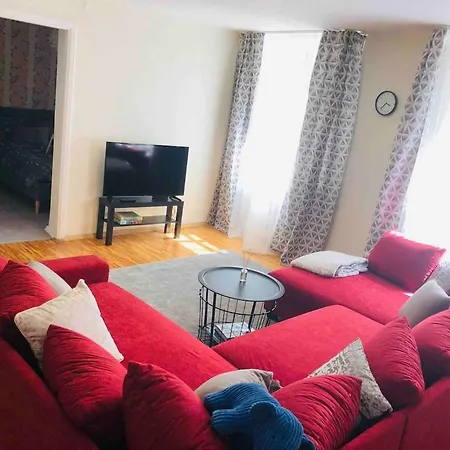 Newly Renovated In The Heart Of Old Town